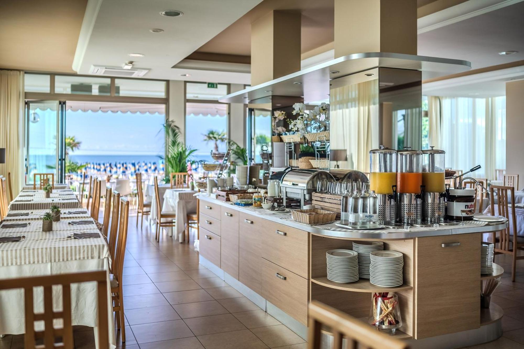 Hotel Orizzonte Lido di Jesolo Esterno foto